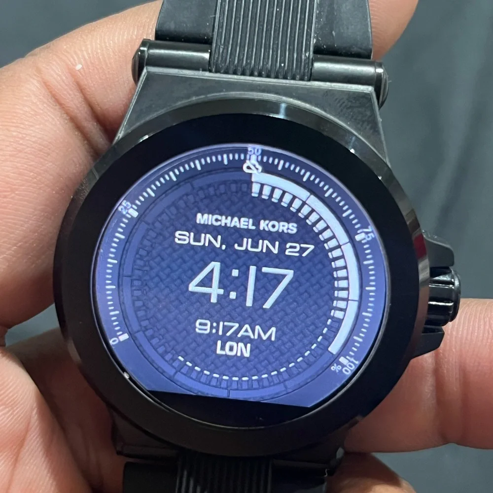 Michael Kors Smartwatch - Picture 8 of 11